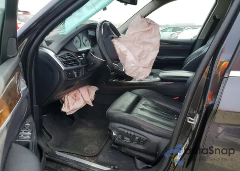 2015 BMW X5 xDrive35I z USA, uszkodzony, nr VIN 5UXKR0C56F0K52705